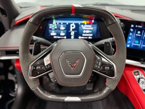 Used 2024 Chevrolet Corvette Z06 RWD image 18
