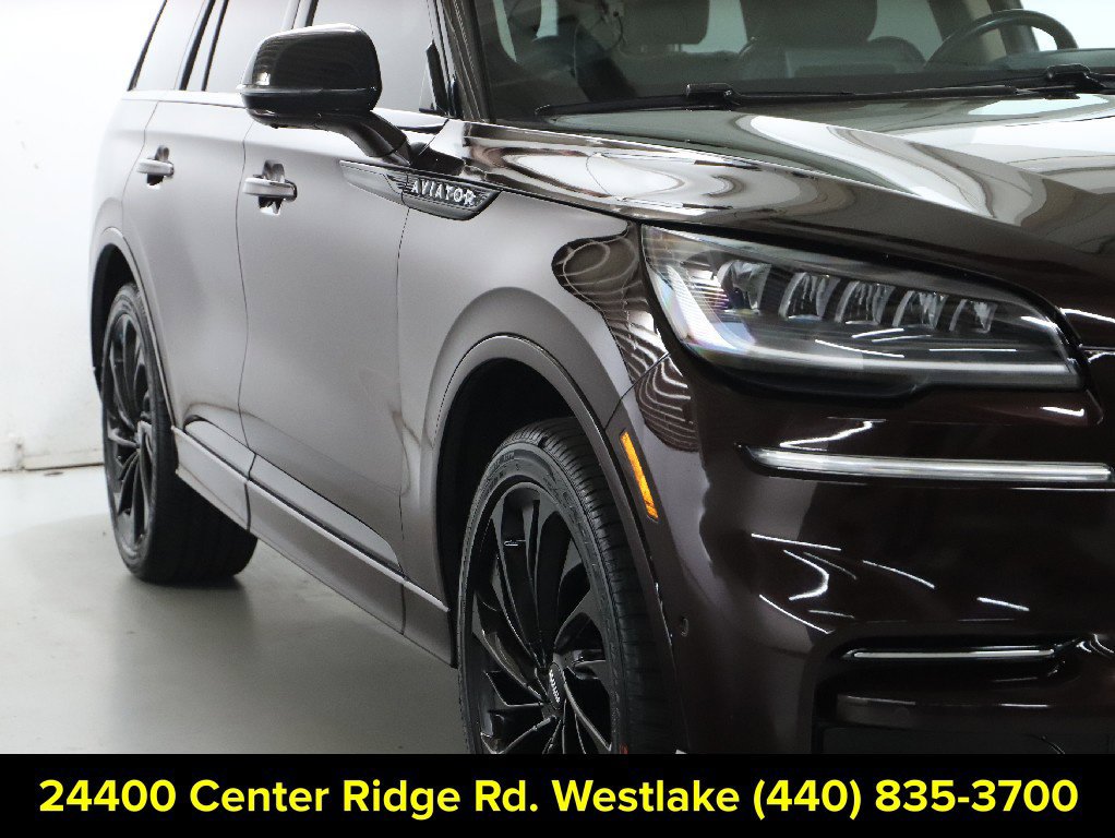 Used 2024 Lincoln Aviator Reserve w/ Equipment Group 201A AWD/4WD image 9
