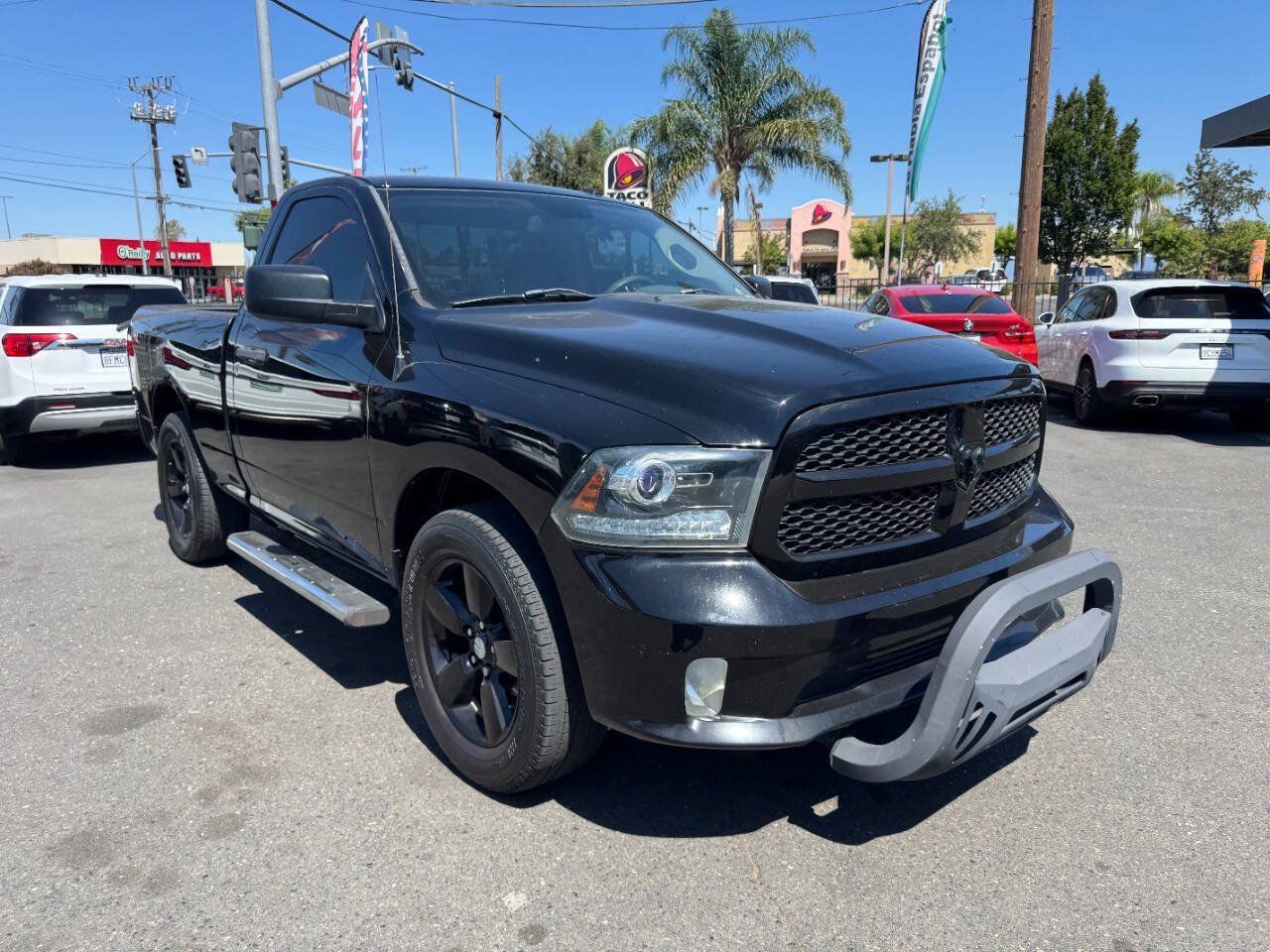 Used 2014 RAM 1500 Express RWD image 2