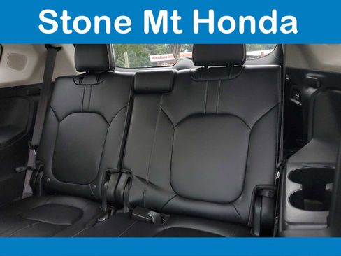 Used 2023 Honda Pilot Elite image 13