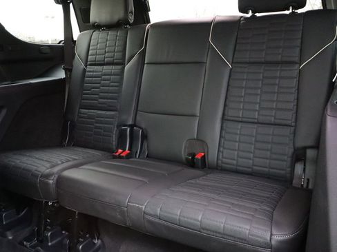 Used 2025 Cadillac Escalade Sport Platinum image 63