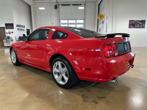 Used 2007 Ford Mustang GT Premium RWD image 6
