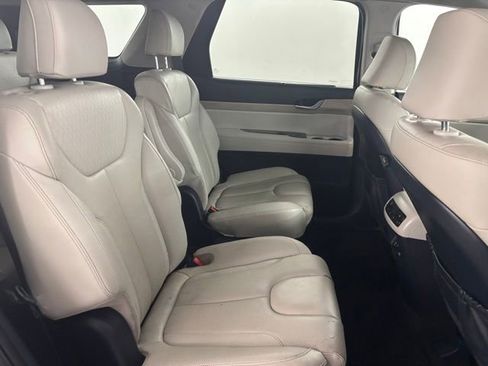 Used 2021 Hyundai Palisade SEL w/ Premium Package FWD image 17