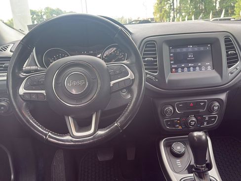 Used 2020 Jeep Compass Latitude w/ Cold Weather Group AWD/4WD image 20