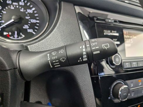 Used 2017 Nissan Rogue Sport S w/ S Appearance Package image 17