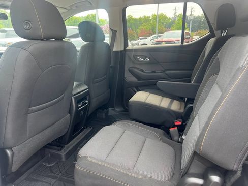 Used 2019 Chevrolet Traverse LT FWD image 15