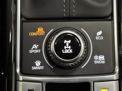 Used 2025 Kia Telluride EX X-Line image 25