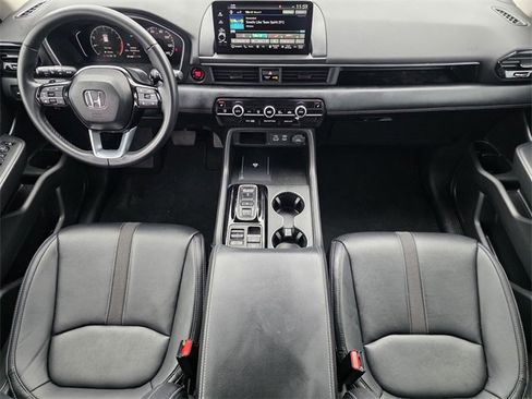 Used 2025 Honda Pilot Touring image 21