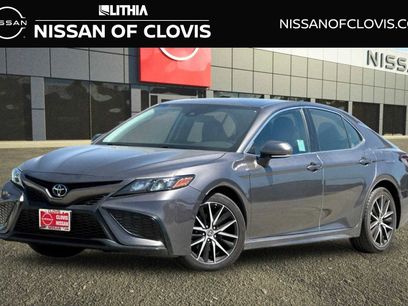 Used 2022 Toyota Camry SE w/ Carpet Mat Package (TMS)