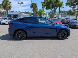 Used 2023 Tesla Model Y Long Range AWD/4WD video 4