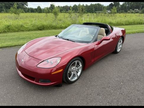 Used 2008 Chevrolet Corvette Coupe w/ Preferred Equipment Group RWD image 1