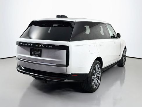 Used 2025 Land Rover Range Rover Long Wheelbase Autobiography AWD/4WD image 5