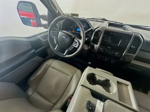 Used 2019 Ford F450 XL w/ Power Equipment Group image 9