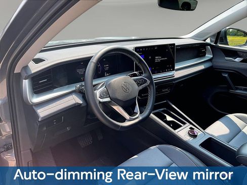 Used 2026 Volkswagen Tiguan SE AWD/4WD image 22