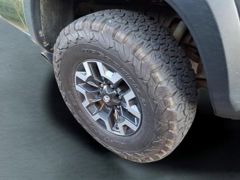 Used 2019 Toyota Tacoma TRD Off-Road AWD/4WD image 20