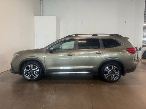 Used 2023 Subaru Ascent Limited w/ Technology Package AWD/4WD image 16