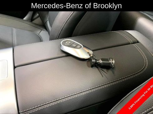 Certified 2025 Mercedes-Benz C 300 4MATIC Sedan image 15