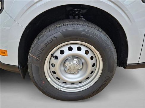 New 2025 Ford Maverick XL image 10