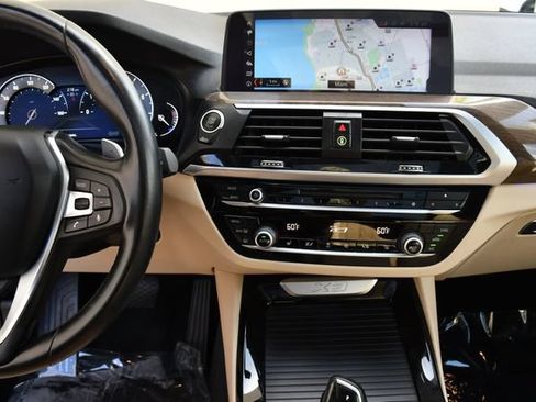 Used 2019 BMW X3 sDrive30i w/ Premium Package RWD image 11