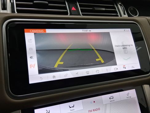 Used 2018 Land Rover Range Rover Long Wheelbase Supercharged image 26