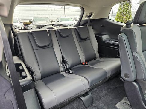 Used 2022 Subaru Ascent Onyx Edition image 17