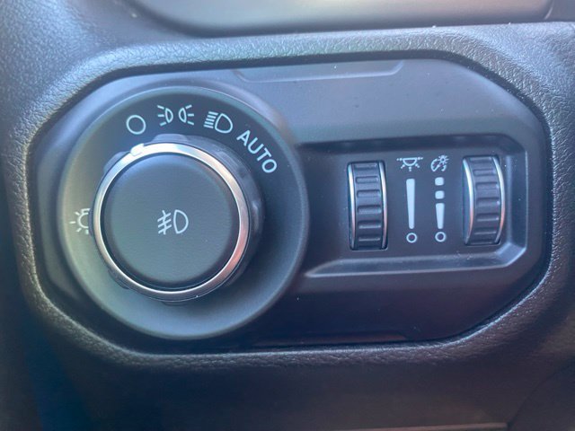 Used 2020 Jeep Wrangler Unlimited Sport S AWD/4WD image 32