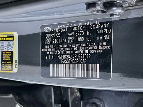 Used 2023 Hyundai Venue Limited FWD image 31