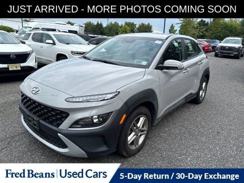 Used 2023 Hyundai Kona SE w/ Cargo Package AWD/4WD image 3