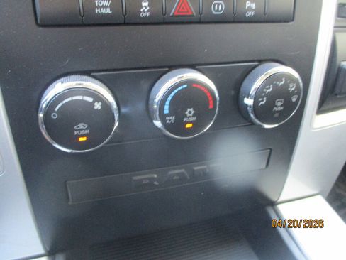 Used 2012 RAM 1500 Big Horn AWD/4WD image 32