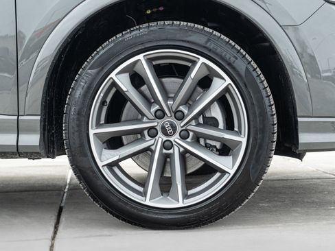 Certified 2025 Audi Q3 2.0T Premium w/ Convenience Package image 30