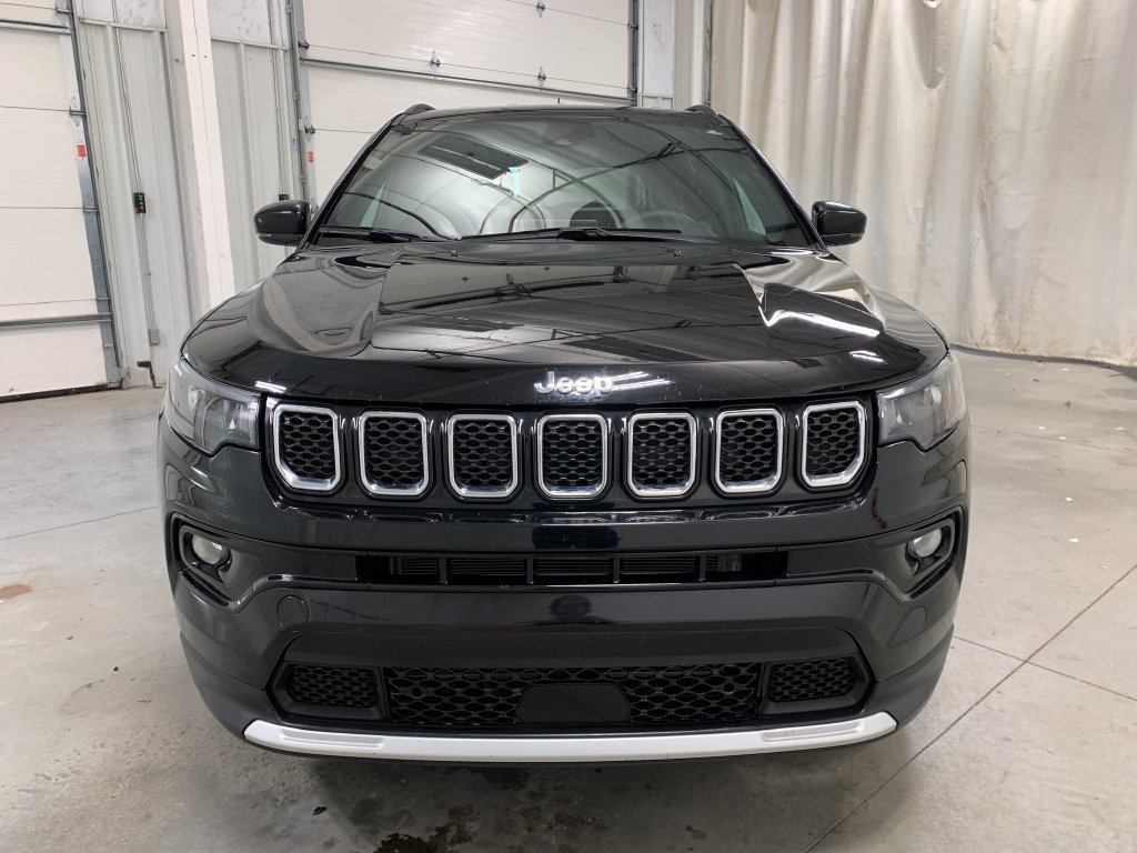 Used 2023 Jeep Compass Limited AWD/4WD image 30