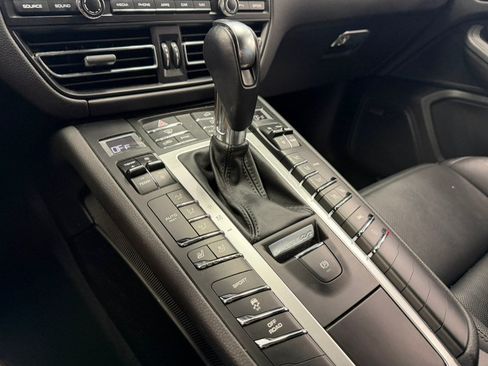 Used 2021 Porsche Macan S AWD/4WD image 26