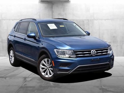 Used 2018 Volkswagen Tiguan SE w/ Panoramic Sunroof Package AWD/4WD image 2