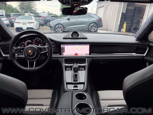 Used 2020 Porsche Panamera GTS AWD/4WD image 32
