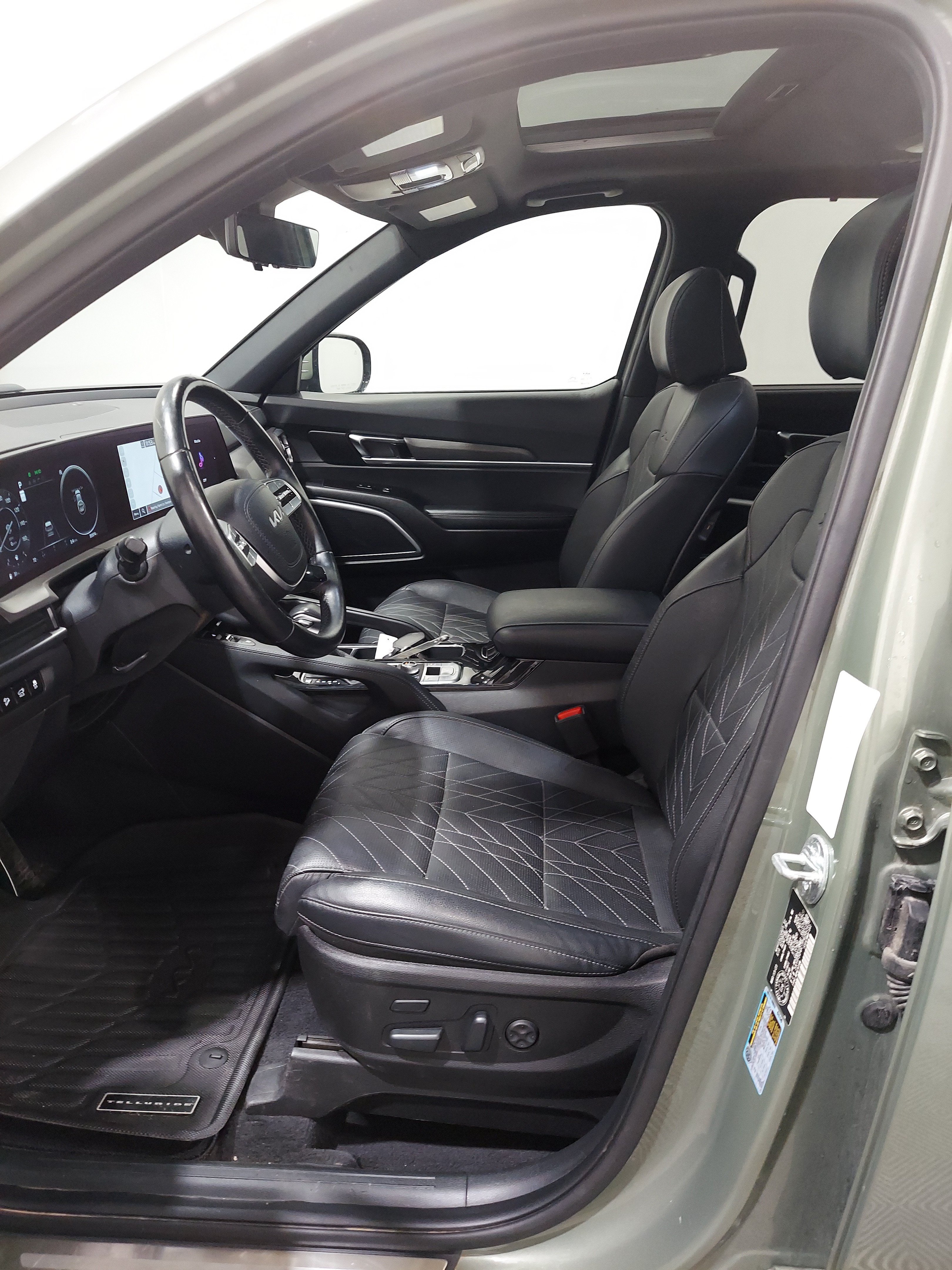 Used 2023 Kia Telluride SX X-Line AWD/4WD image 12