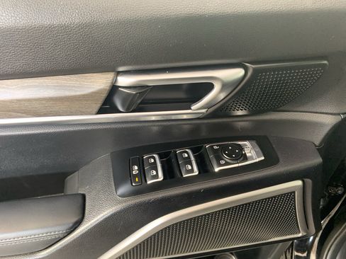 Used 2022 Kia Telluride EX w/ EX Premium Package FWD image 14