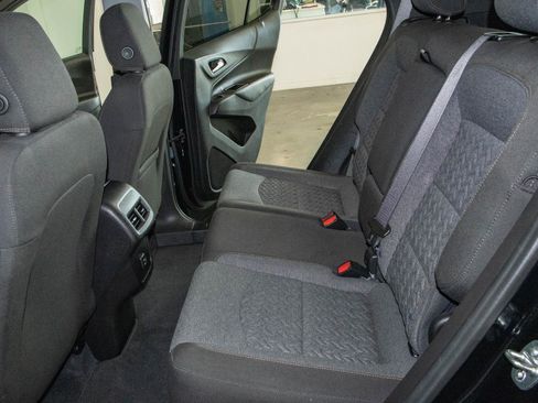 Used 2023 Chevrolet Equinox LT image 13