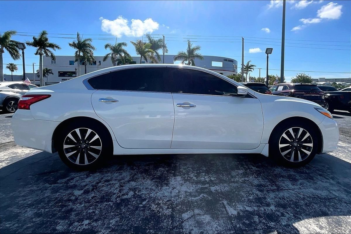 Used 2016 Nissan Altima 2.5 SV w/ Convenience Package FWD image 31