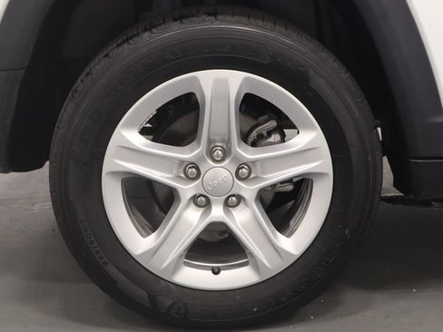 Used 2023 Jeep Compass Sport AWD/4WD image 30