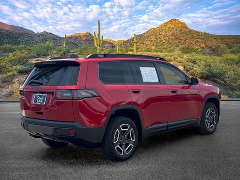 Used 2026 Jeep Cherokee Limited AWD/4WD image 4