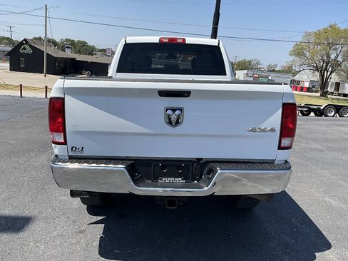 Used 2017 RAM 2500 ST w/ SXT Appearance Group AWD/4WD image 4