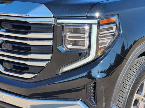 Used 2025 GMC Sierra 1500 SLT RWD image 9
