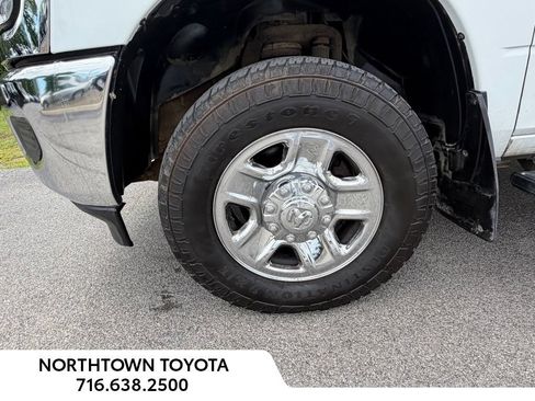 Used 2022 RAM 3500 Tradesman AWD/4WD image 15
