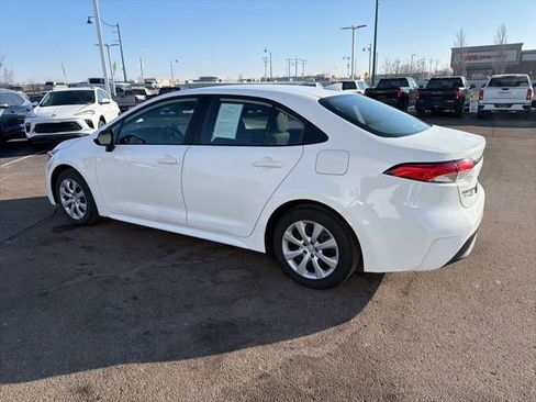 Used 2024 Toyota Corolla LE image 8