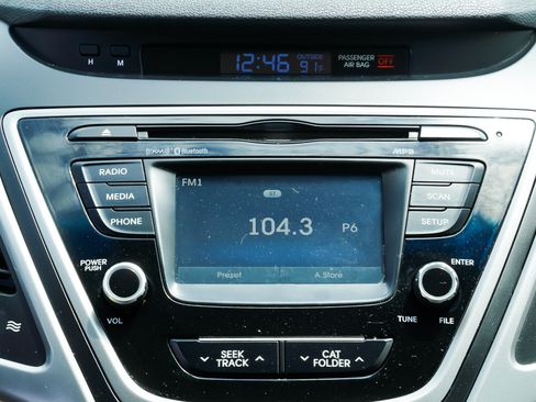 Used 2016 Hyundai Elantra SE w/ Option Group 02 FWD image 31