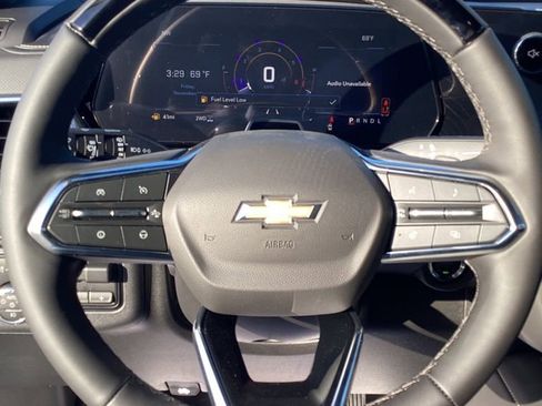 New 2026 Chevrolet Suburban Premier image 15