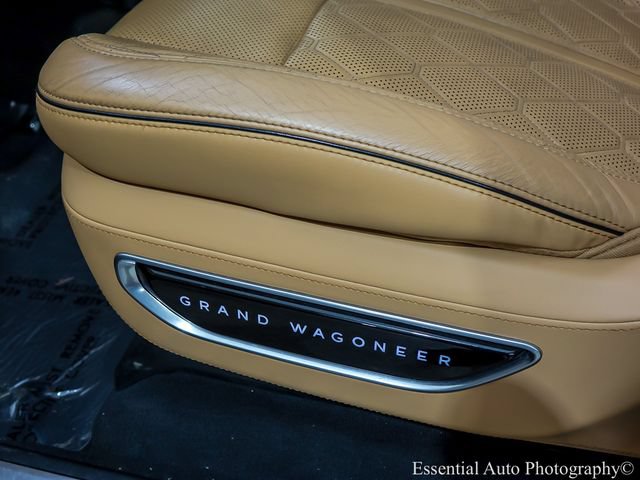 Used 2022 Jeep Grand Wagoneer Series III AWD/4WD image 12