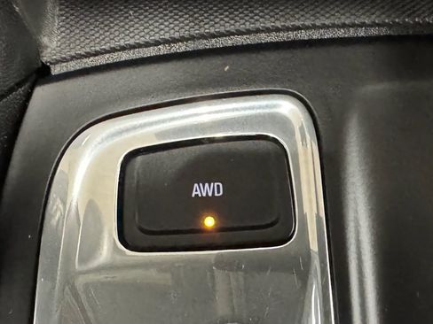 Used 2019 Chevrolet Equinox LT image 14