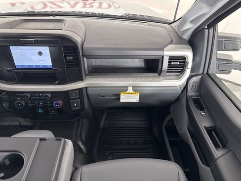 New 2026 Ford F250 XL w/ XL Chrome Package image 12
