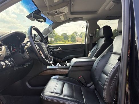 Used 2019 GMC Yukon Denali w/ Open Road Package AWD/4WD image 11